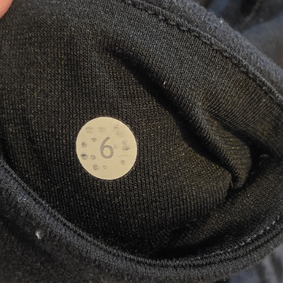 Lululemon Athletica Classic Black Leggings - Picture 2 of 4